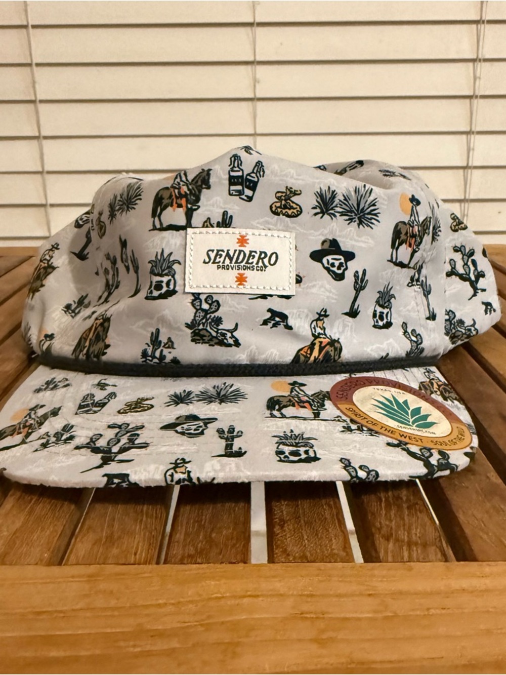 NWOT Sendero Provisions Muertos Unstructured SnapBack